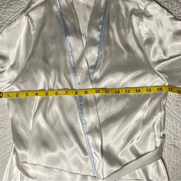 New Linea Donatella White Satin “Bride” Robe Size Small NWT - Picture 7 of 11
